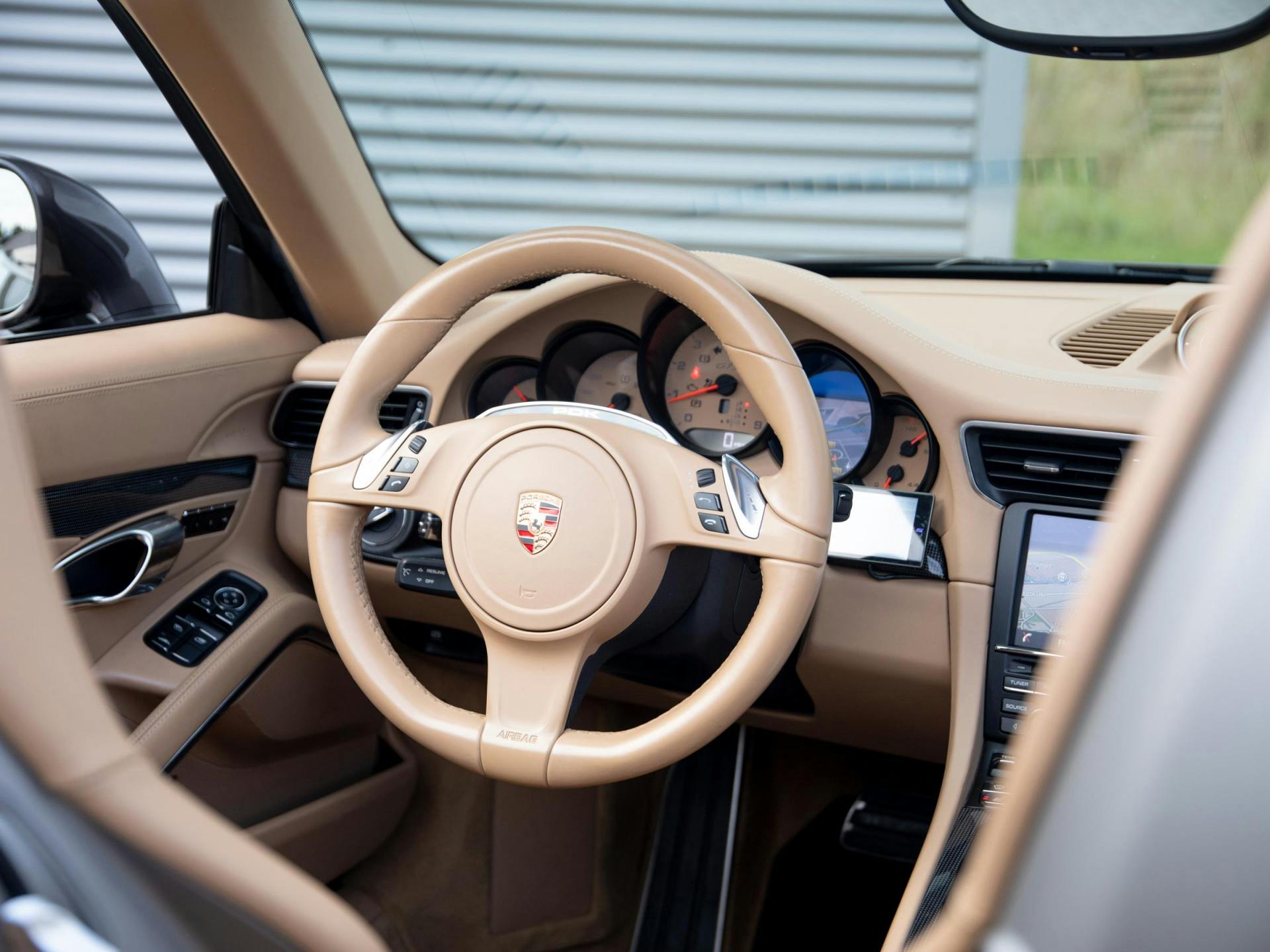 Porsche 911 Cabrio 3.8 Carrera 4 GTS | Bose | Sport Chrono | Carbon interieur pakket |